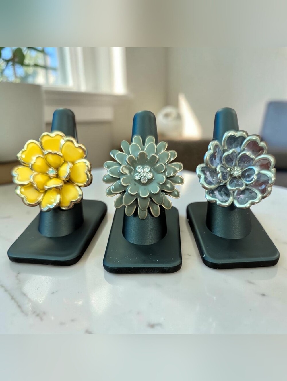 Vintage Floral Stretch Rings – Set of 3 Statement Rings